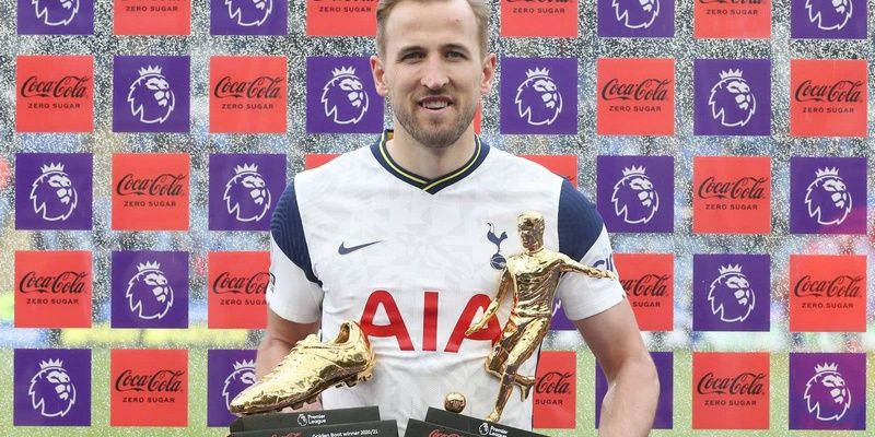 Kane đã giành được rất nhiều danh hiệu cá nhân cùng Spurs